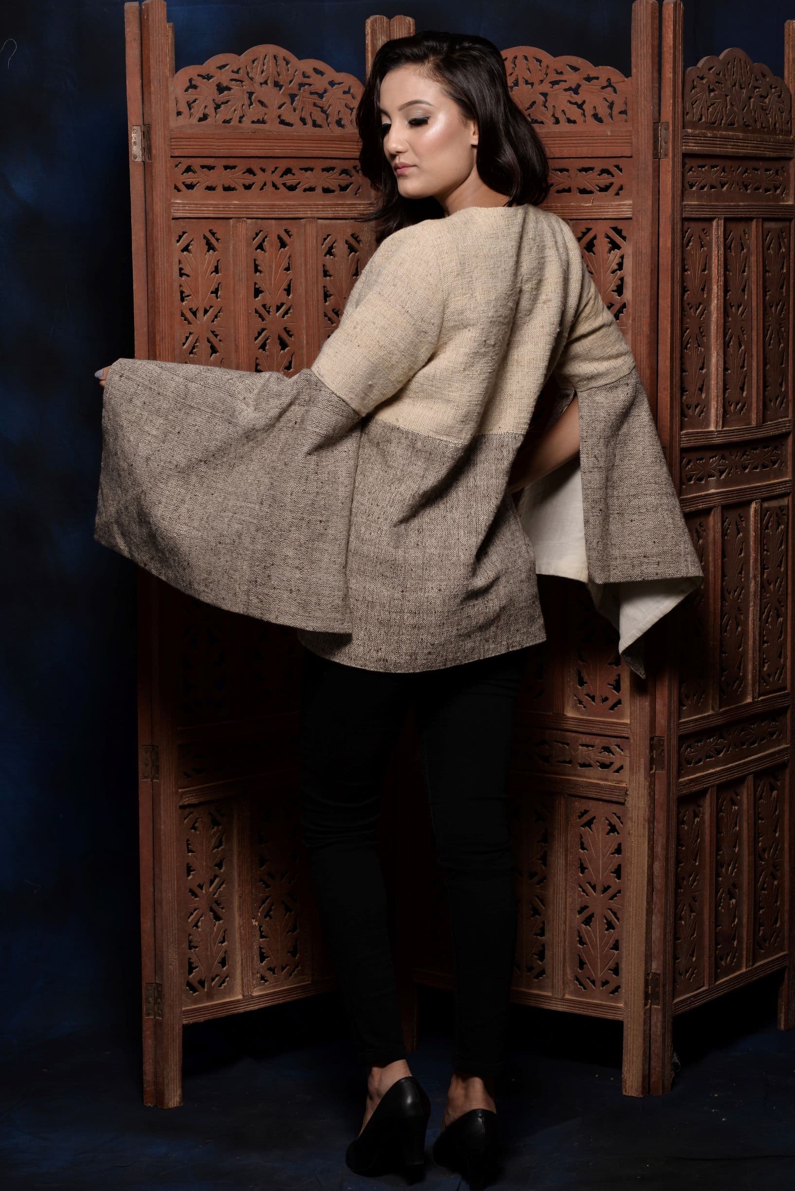 Gaddi organic wool natural black winter jacket women product photo